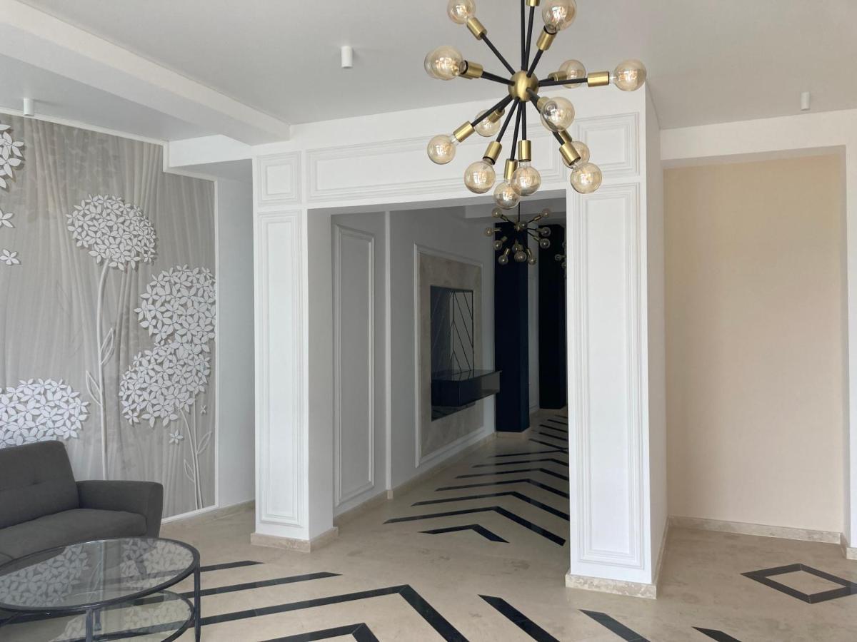 Apartament Sarah Morningstar *